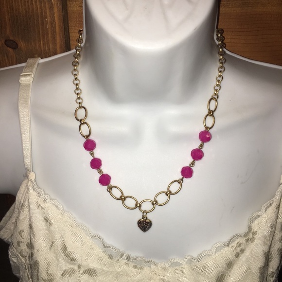 Pink beaded gold link necklace w heart dangle NWT - Picture 3 of 5
